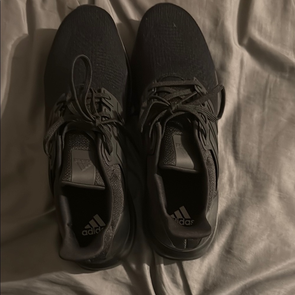 Adidas Black Athletic Shoes Lightweight Mesh Design
